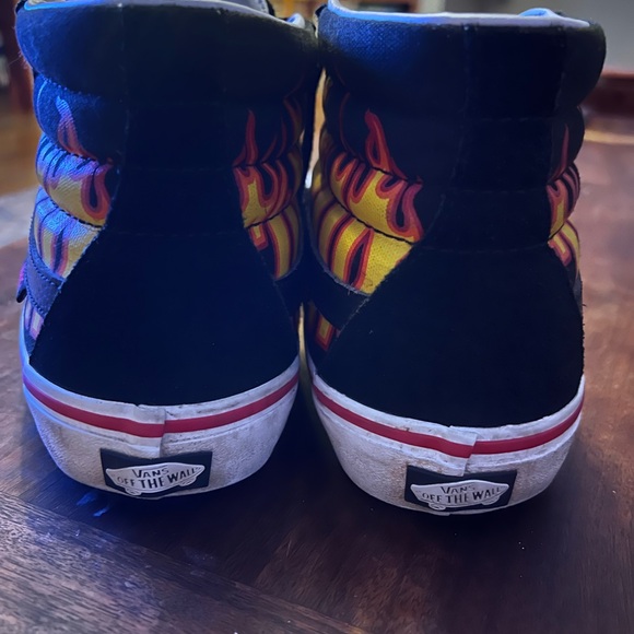 Limited edition Thrasher Vans - Picture 3 of 6